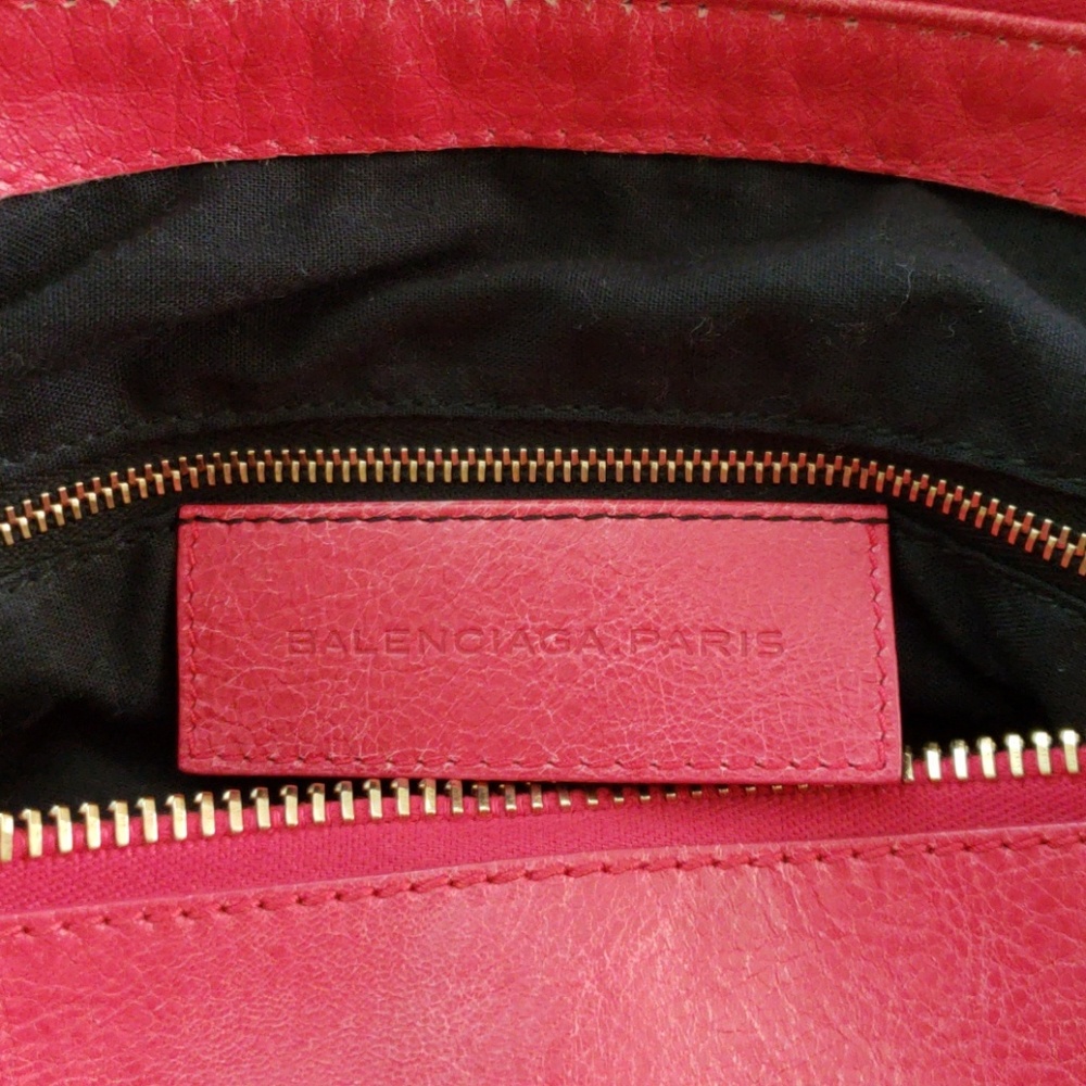 Handbag - Picture 2 of 3